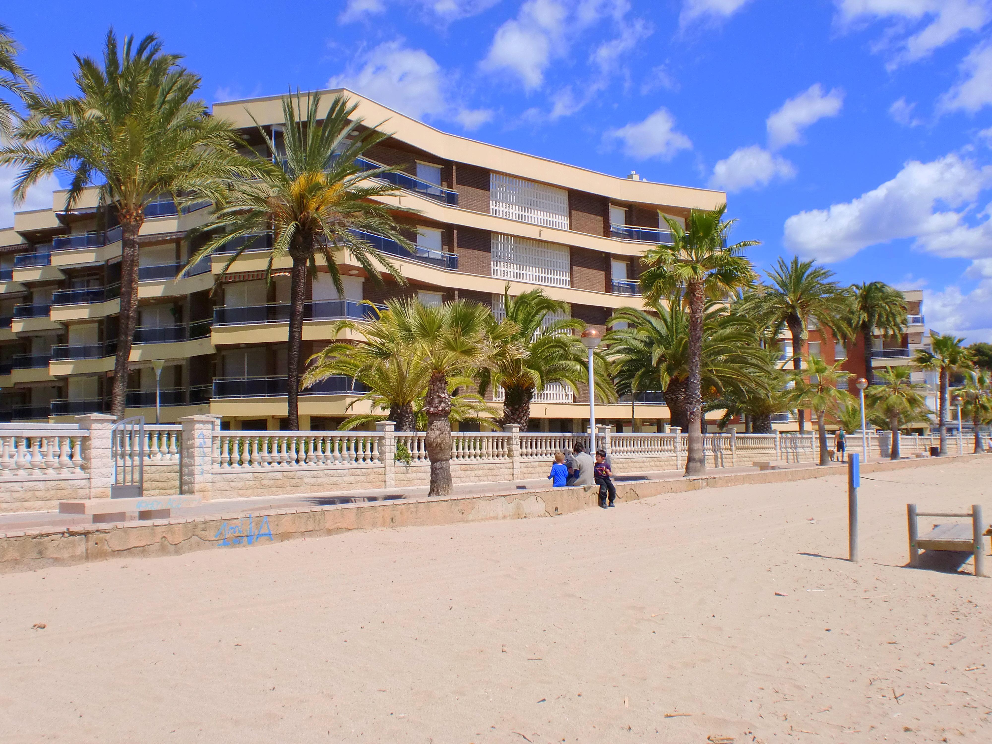 Rentalmar Sol De Espana - Mas D'En Gran 坎布里尔斯 外观 照片